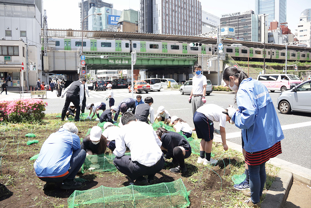 五反田駅が見える花壇広め