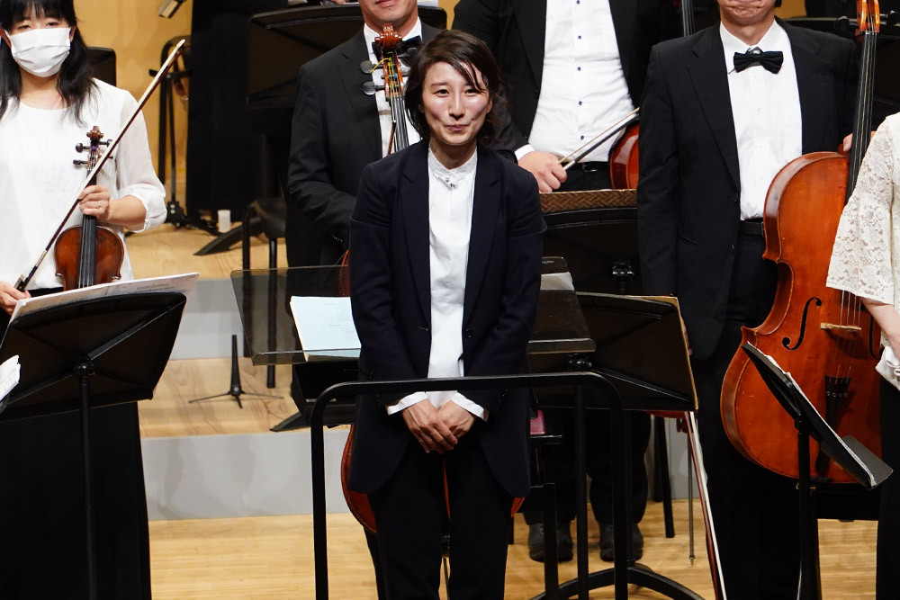 指揮者の高山美佳さん