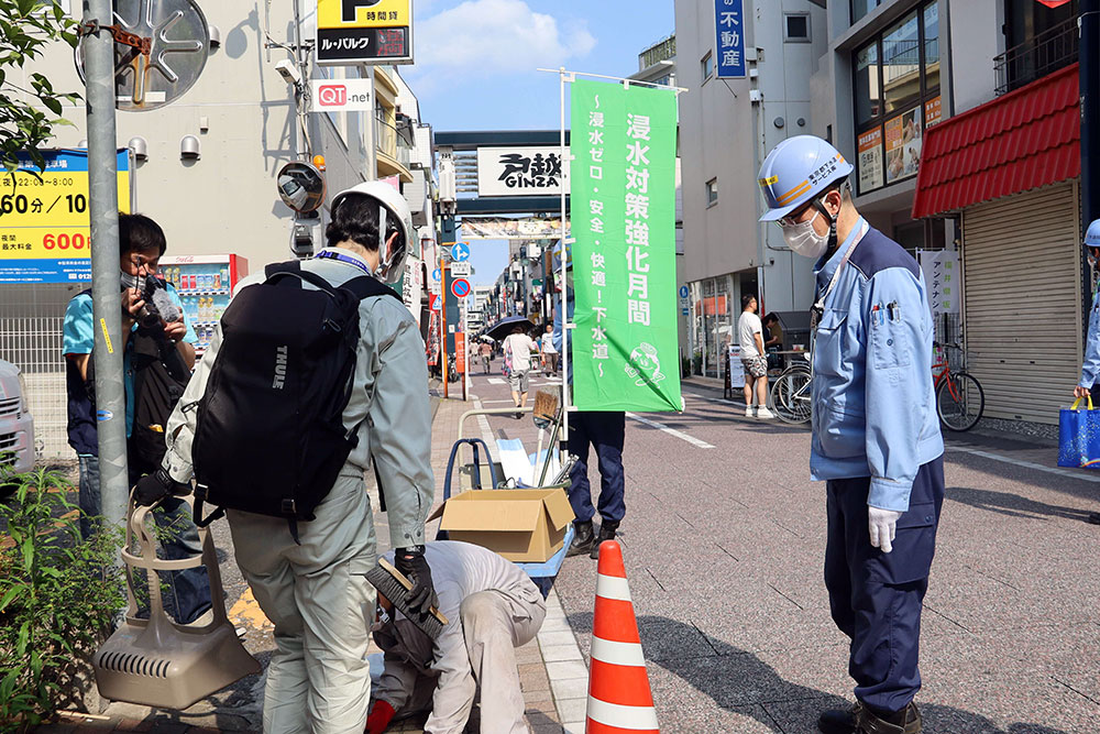 啓発活動および清掃作業