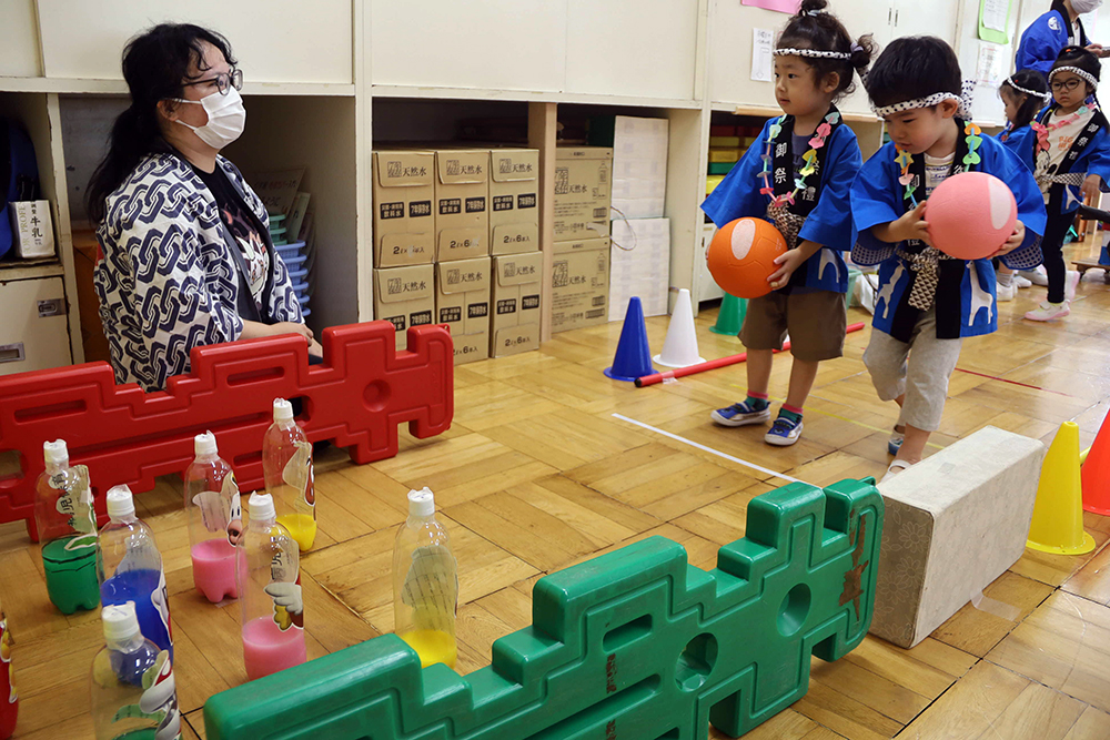 3歳児　手作りボーリング