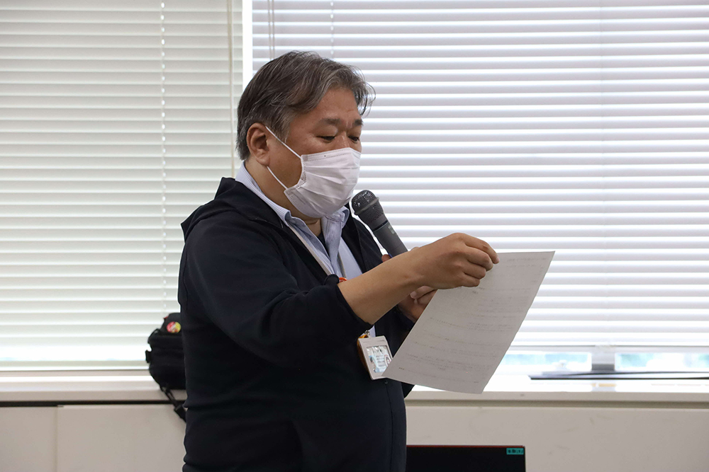 講師の男性
