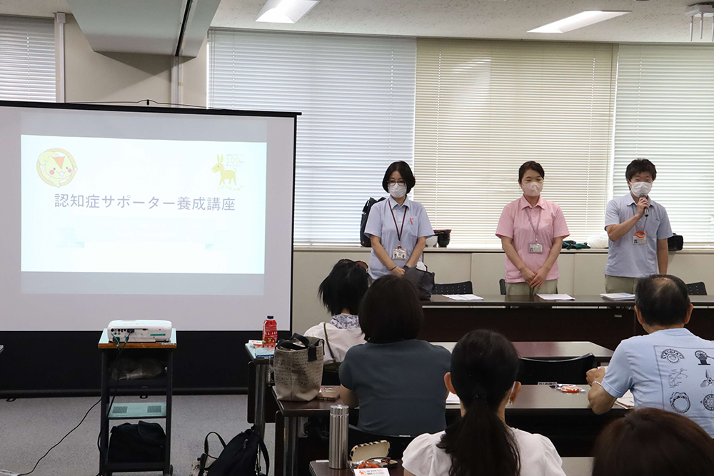3人の講師を紹介