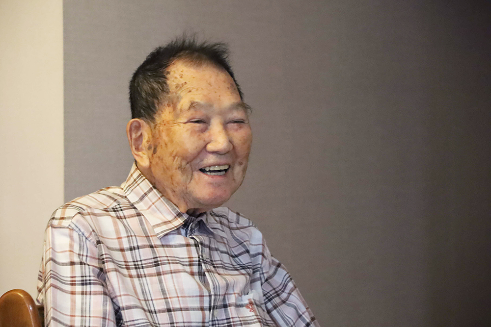 100歳を迎えた方の画像