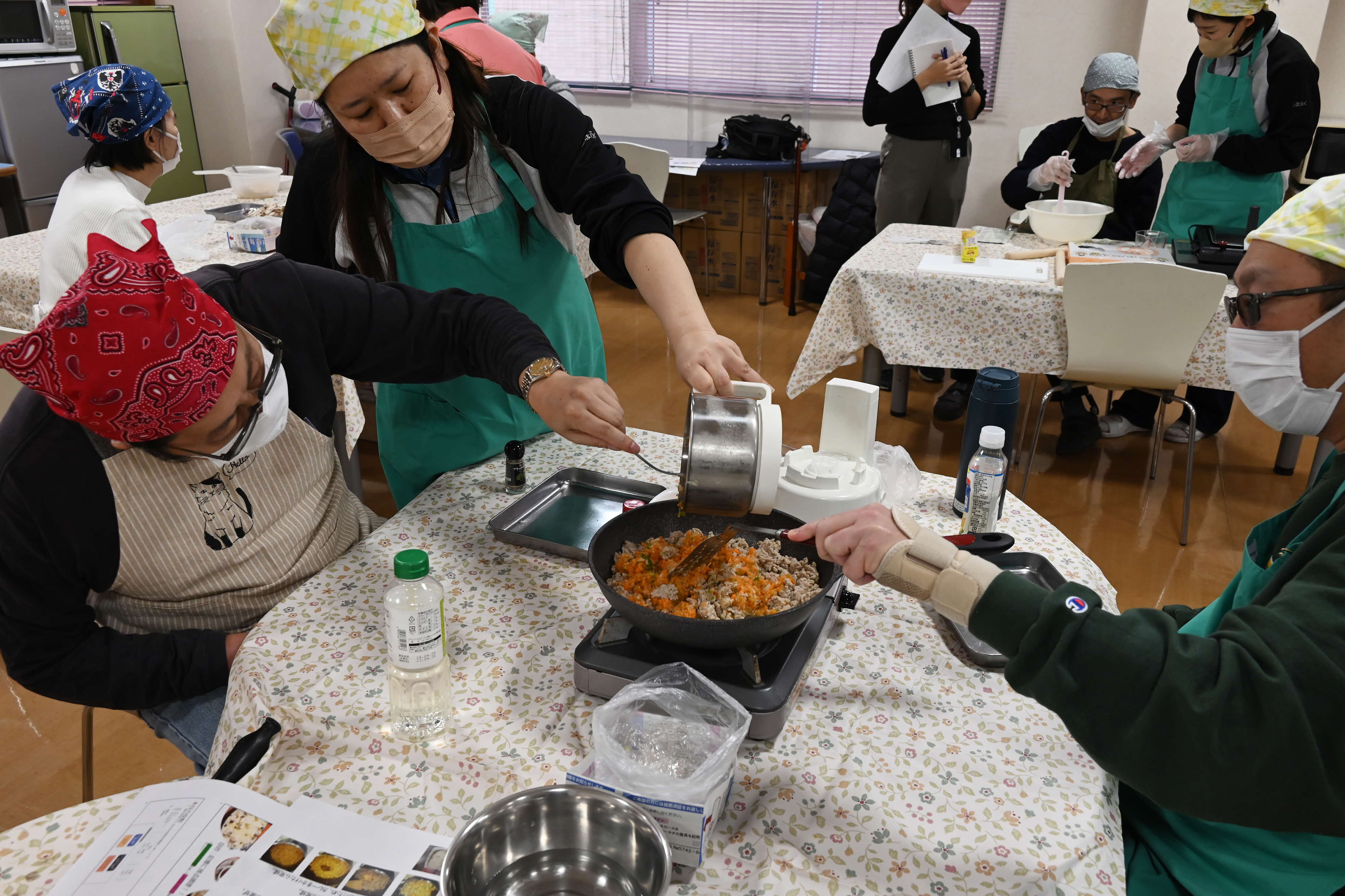 キーマカレー調理中の写真