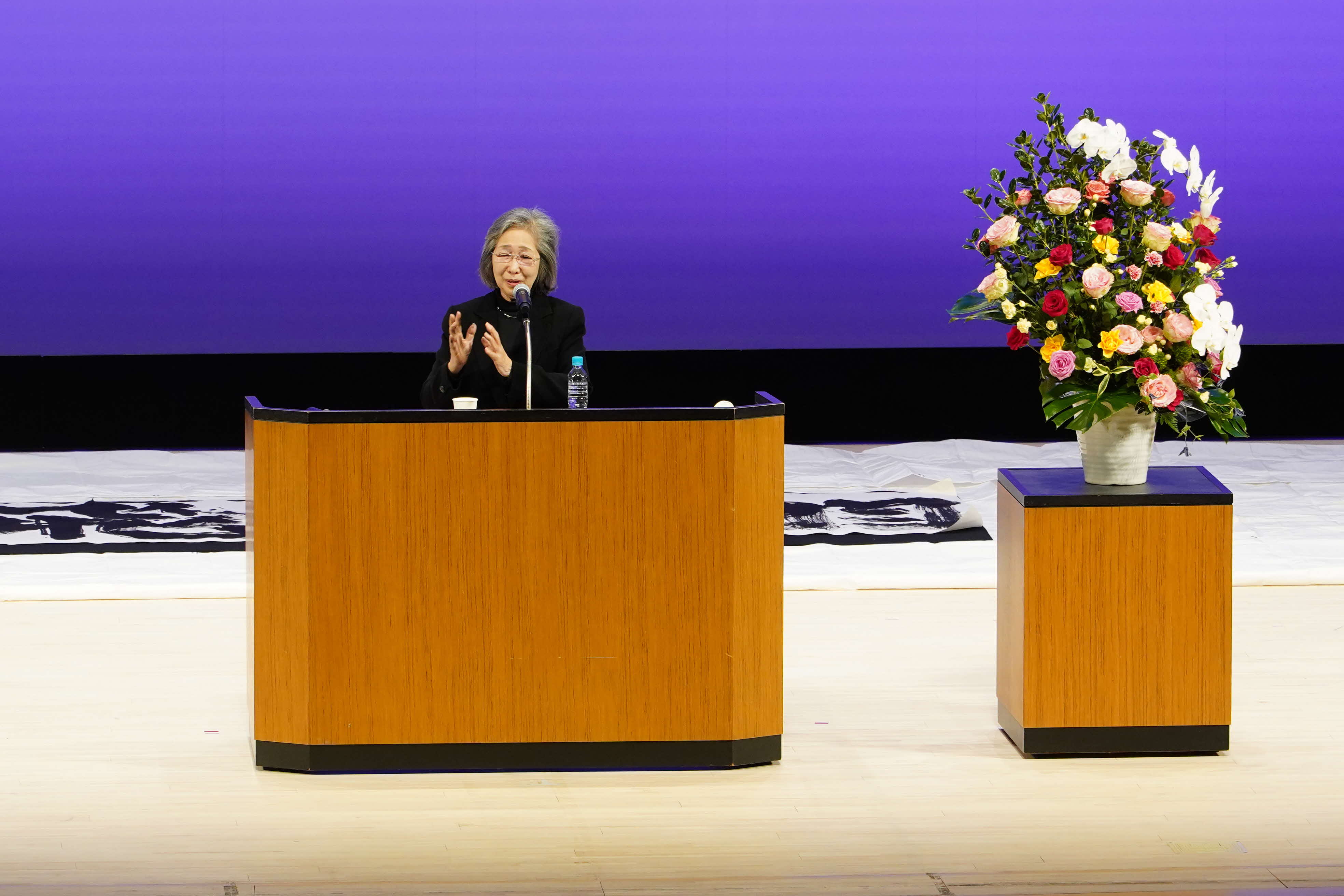 金澤泰子さんの講演の写真