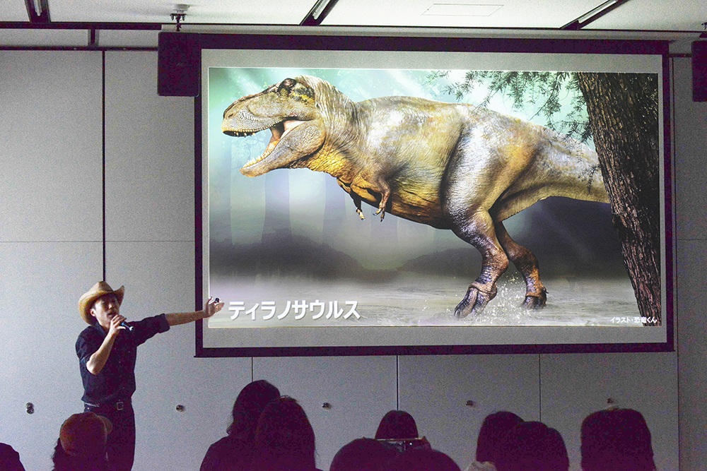 ティラノサウルスと恐竜くんの写真