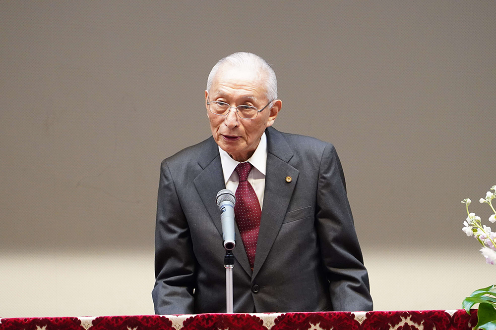 梅沢理事長の写真