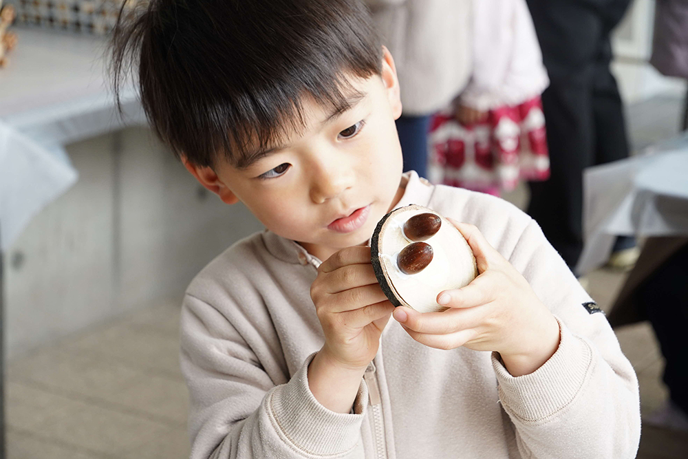 遊んでいる様子の写真