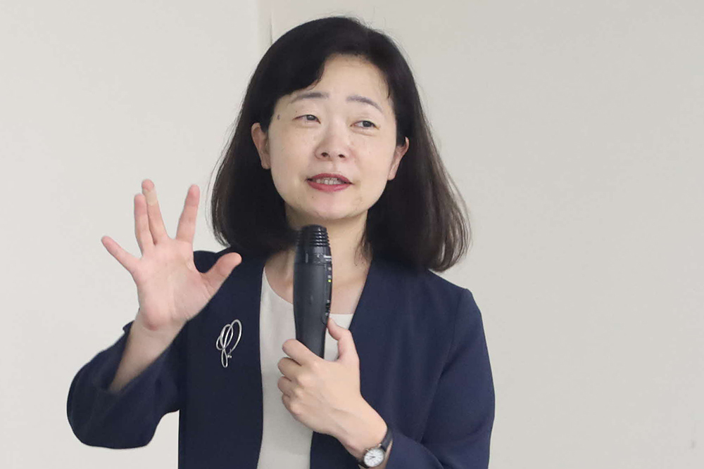講師のアップの画像