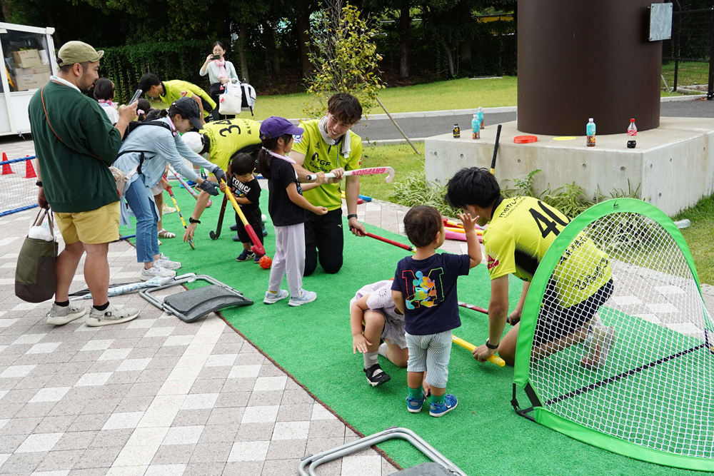 会場外の啓発活動尾写真