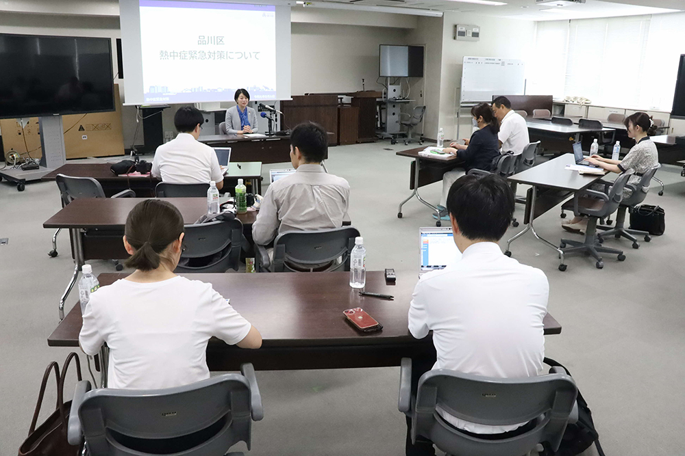 あいさつする森澤区長の広めの画像
