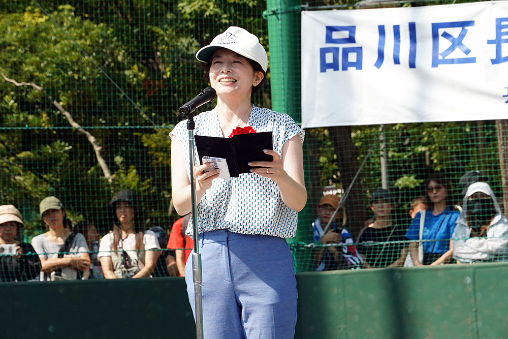 森澤区長が挨拶している写真