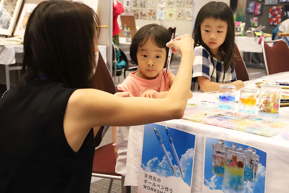 ワークショップに参加るす子どもの画像
