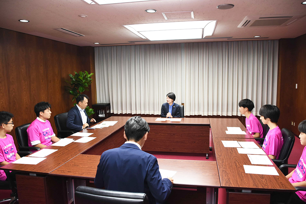 報告会の全体画像