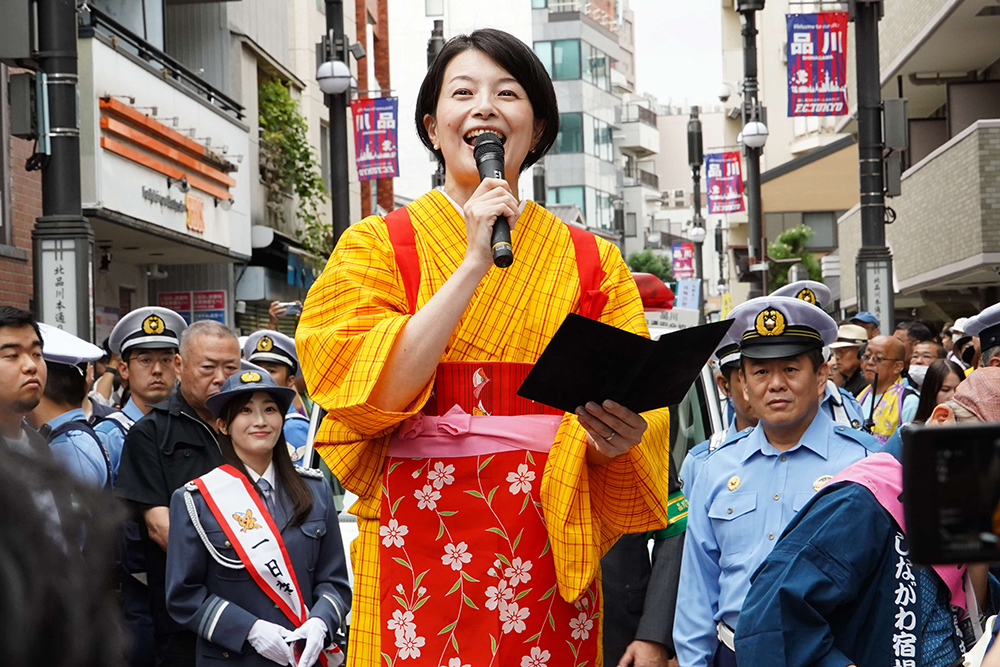 挨拶をする森澤区長