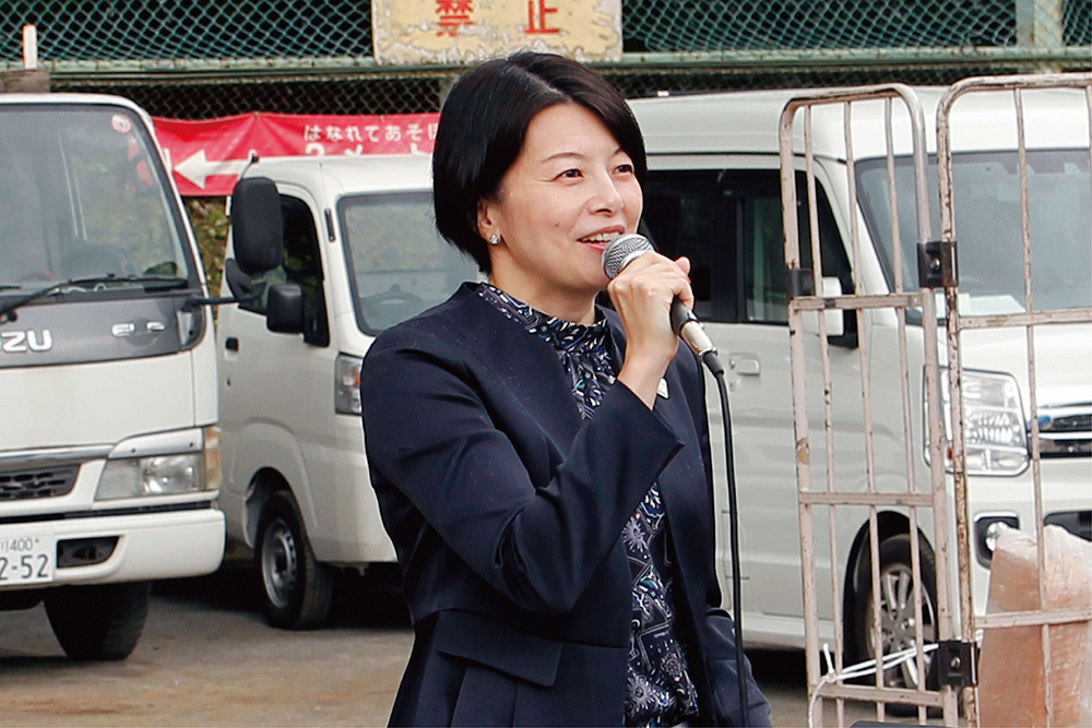 森澤区長が挨拶している写真