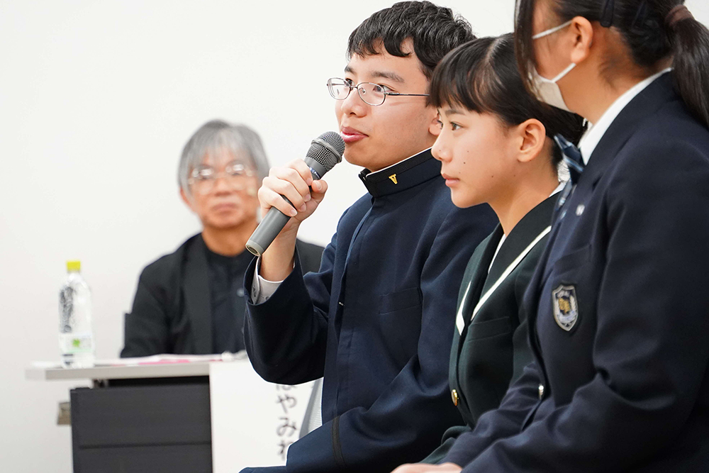 質疑応答の様子