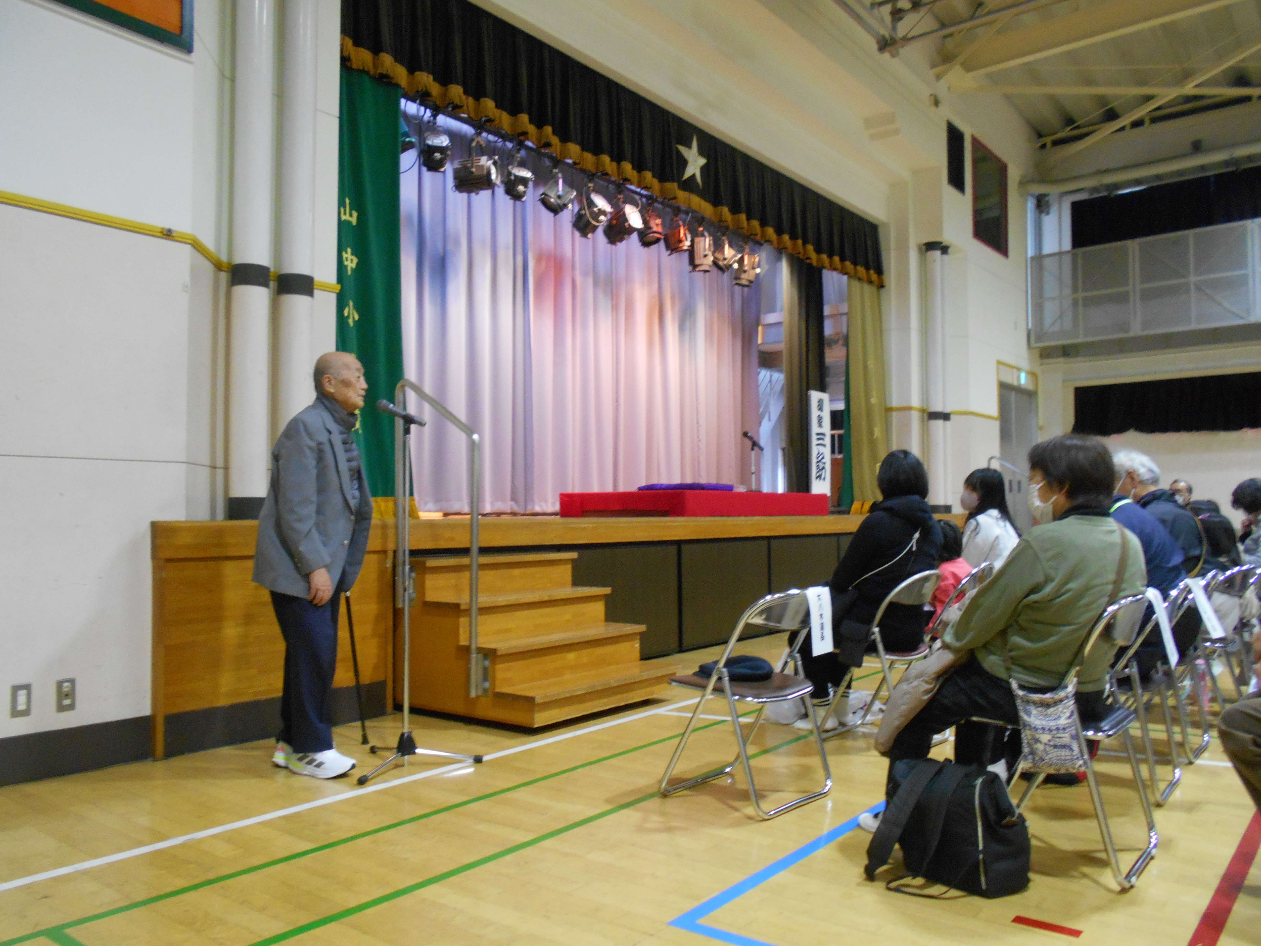 会長挨拶の様子