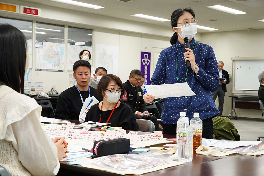 発表する参加者の画像