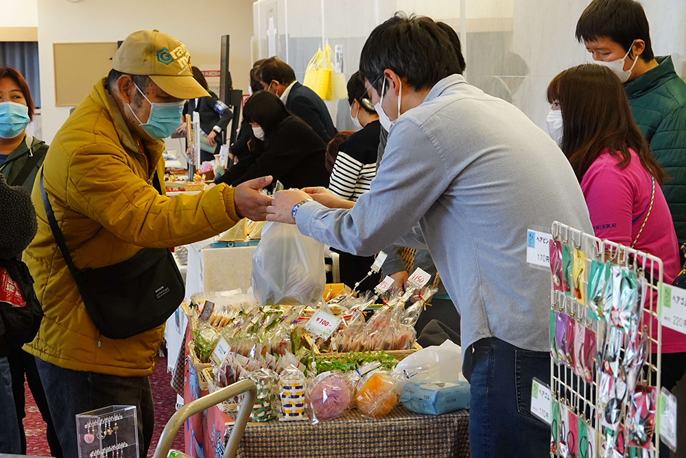 ホワイエで販売している写真