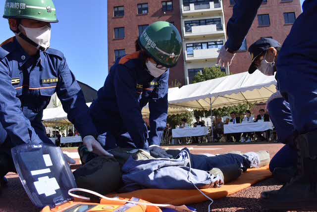 応急救護活動訓練の様子