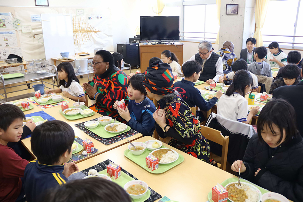 給食広めの画像