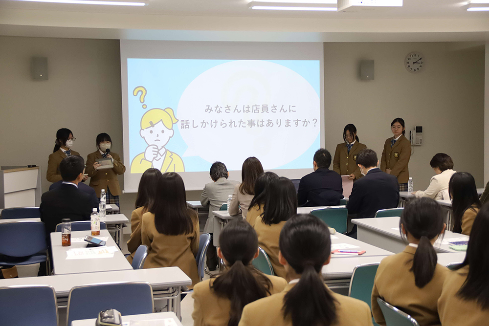 会場広めの画像