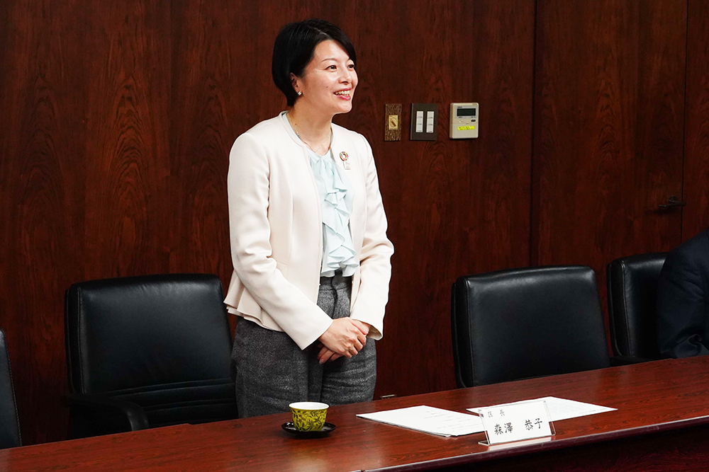 挨拶をする森澤区長の画像