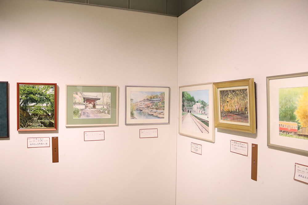 絵画部門会場広めの画像