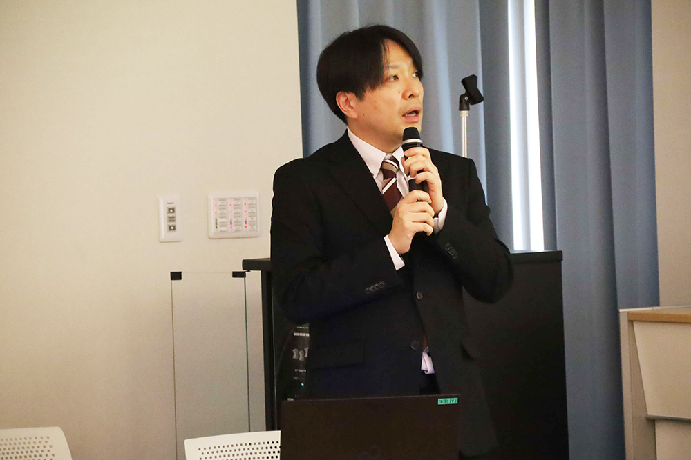 男性講師の画像