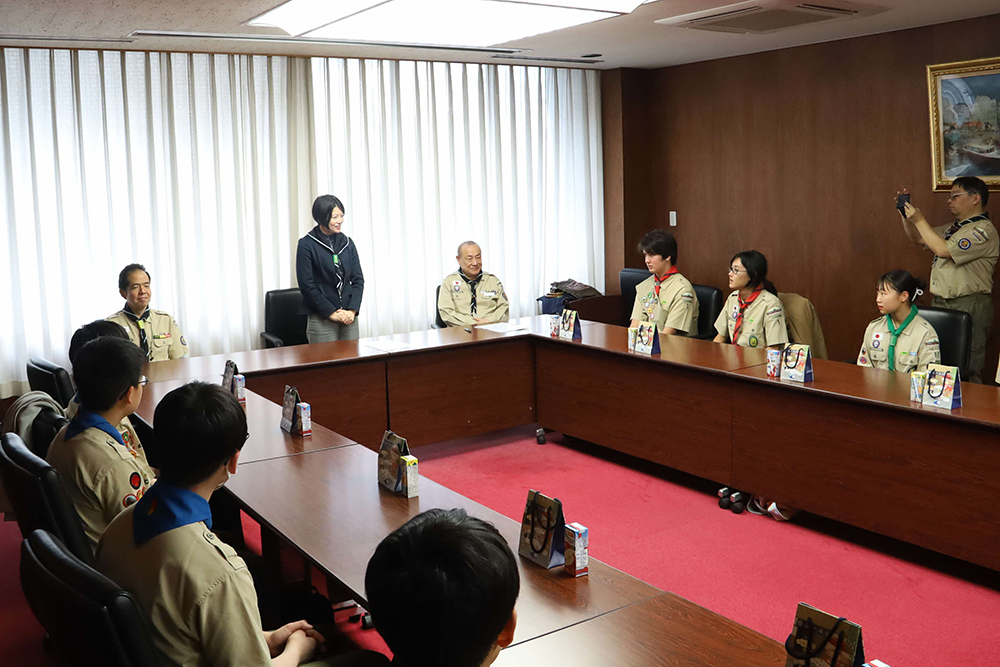 挨拶をする森澤区長の画像