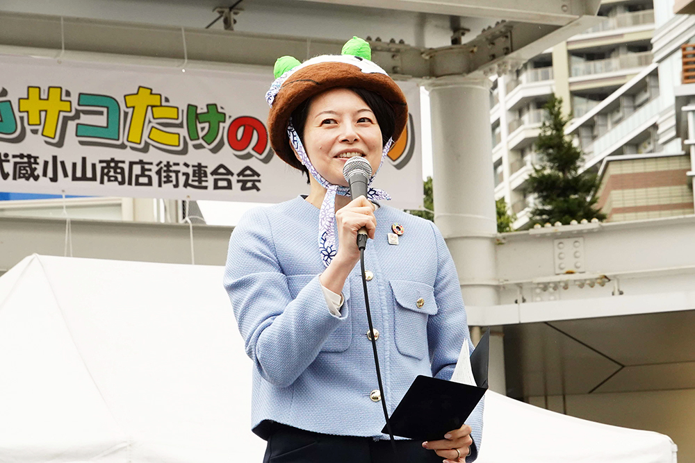 森澤区長が挨拶をしている写真