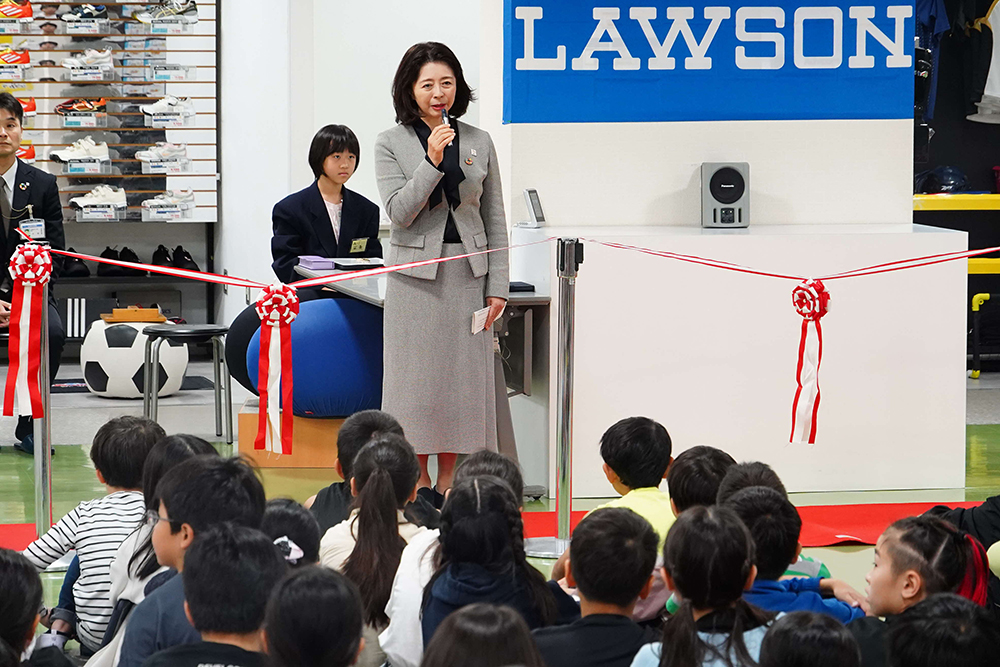 教育長が挨拶をしている写真