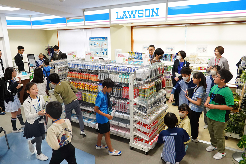 LAWSONが開店した写真