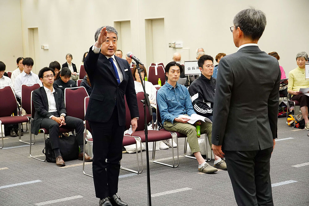 選手団代表決意表明の写真