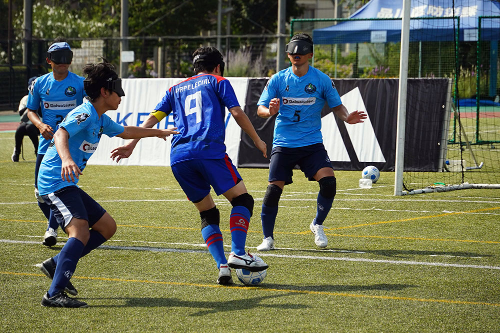 決勝戦攻め込むの写真