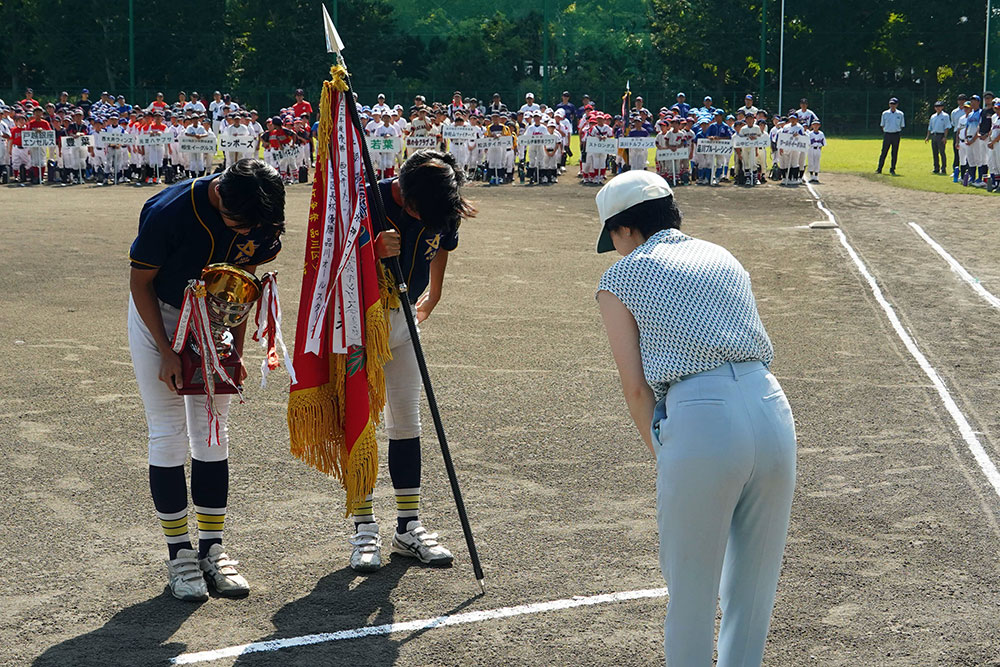 優勝旗返還(少年)の写真