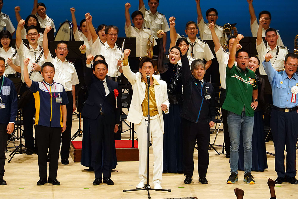 AMEMIYAさんの音頭で地域安全宣言コールの画像