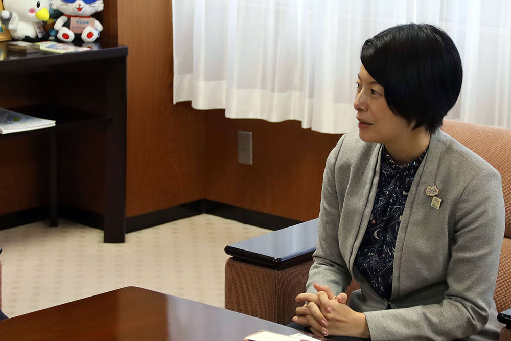 森澤区長表敬の画像