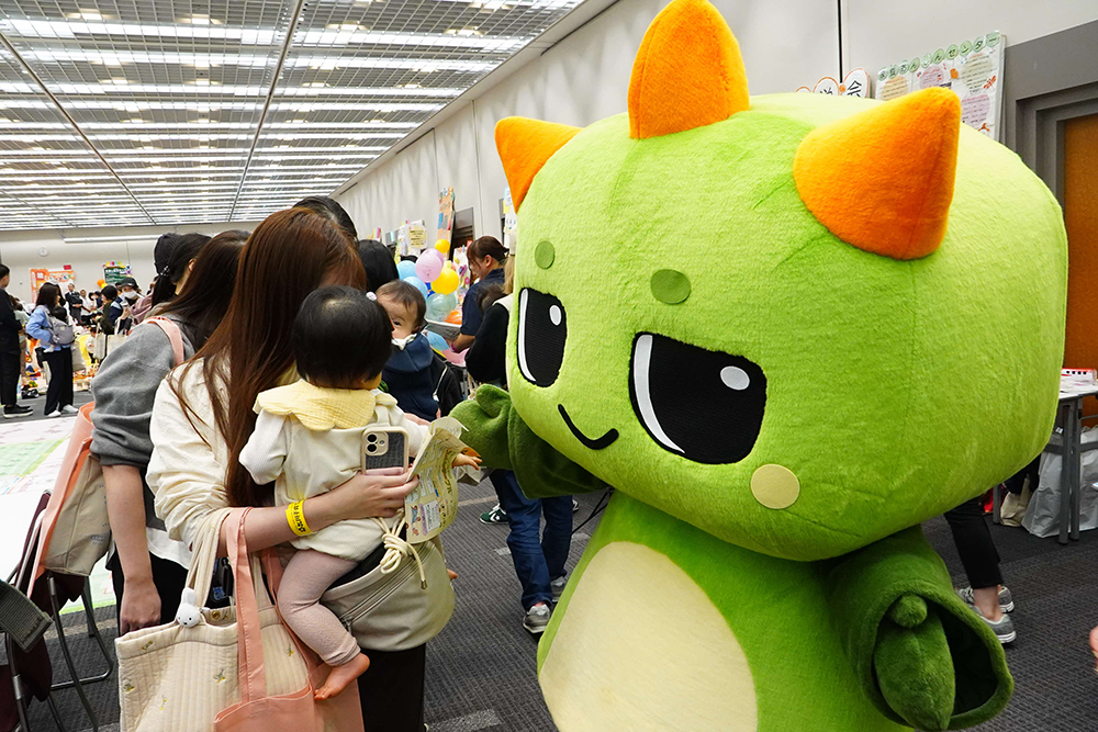 品川区児童相談所キャラクターがるるんの写真