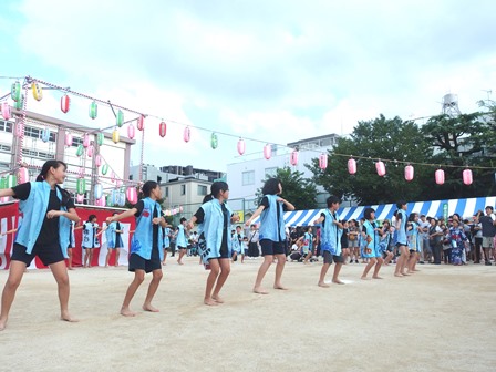 旗台小児童による旗台ソーラン