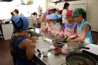 08kidscooking111