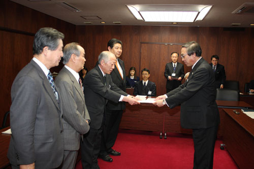 監査1