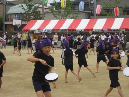 小山小学校　エイサー