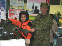 防災フェア(自衛隊のオートバイに試乗)