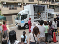 地震体験車