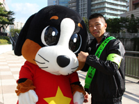 世界王者内山選手も参加!ワタナベジム防犯パトロールSAP入り