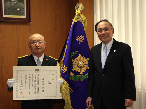 品川消防団が消防庁長官表彰受章を報告