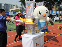 灯火イベントに参加するゆりーと