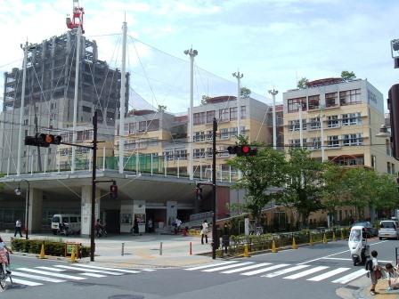 日野学園全景